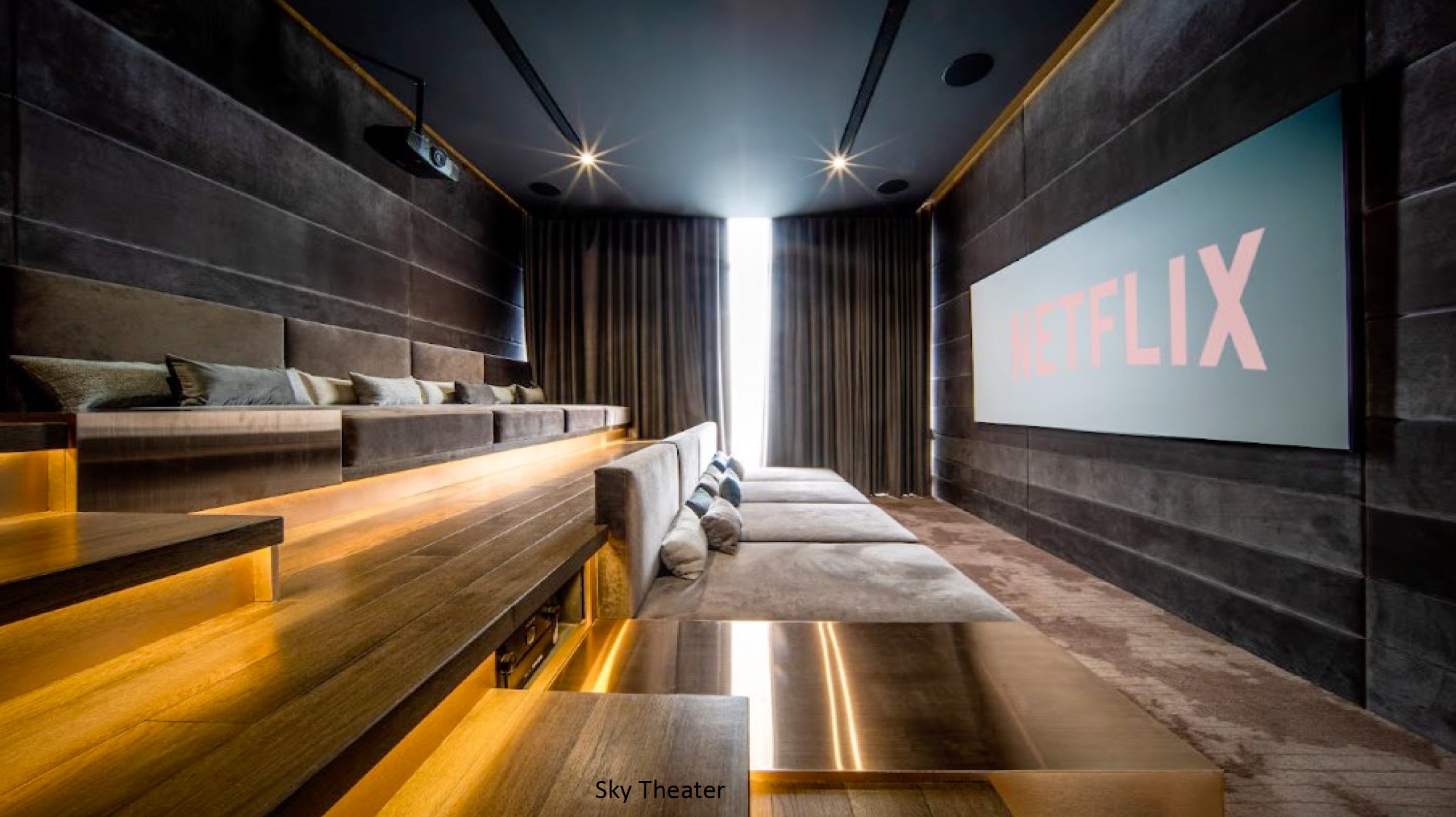 Cloud Thonglor Phetchaburi – Sky Theater