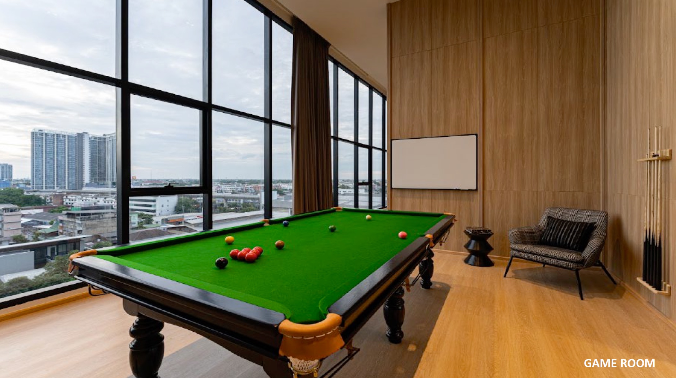 The Livin Phetkasem – Games Room