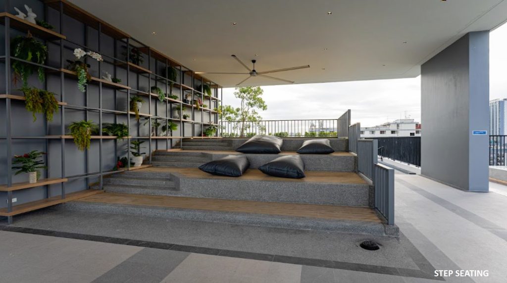 The Livin Phetkasem – Step Seating