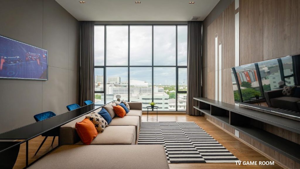 The Livin Phetkasem – TV Games Room