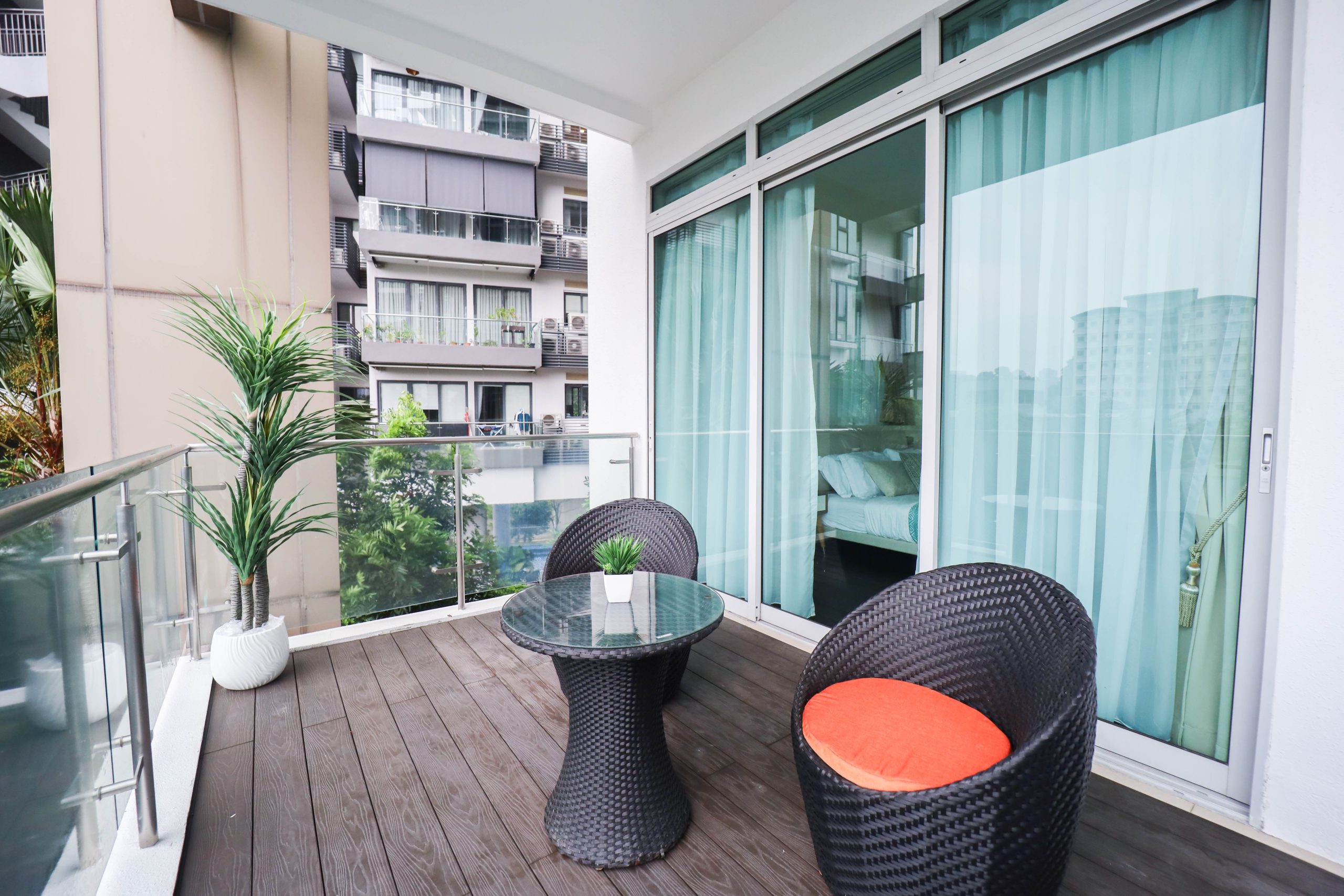 BALCONY 1 3
