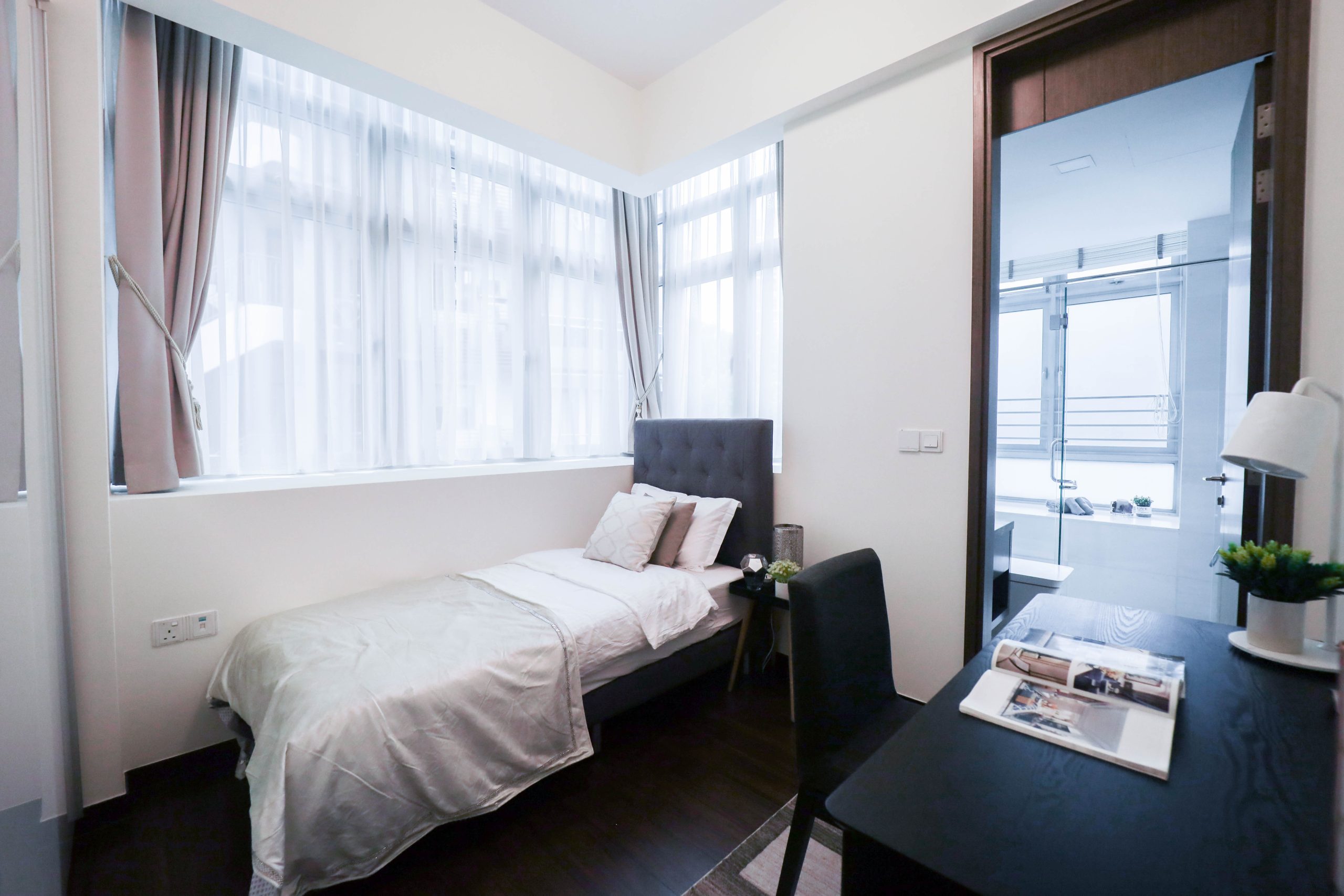 BEDROOM 1 6
