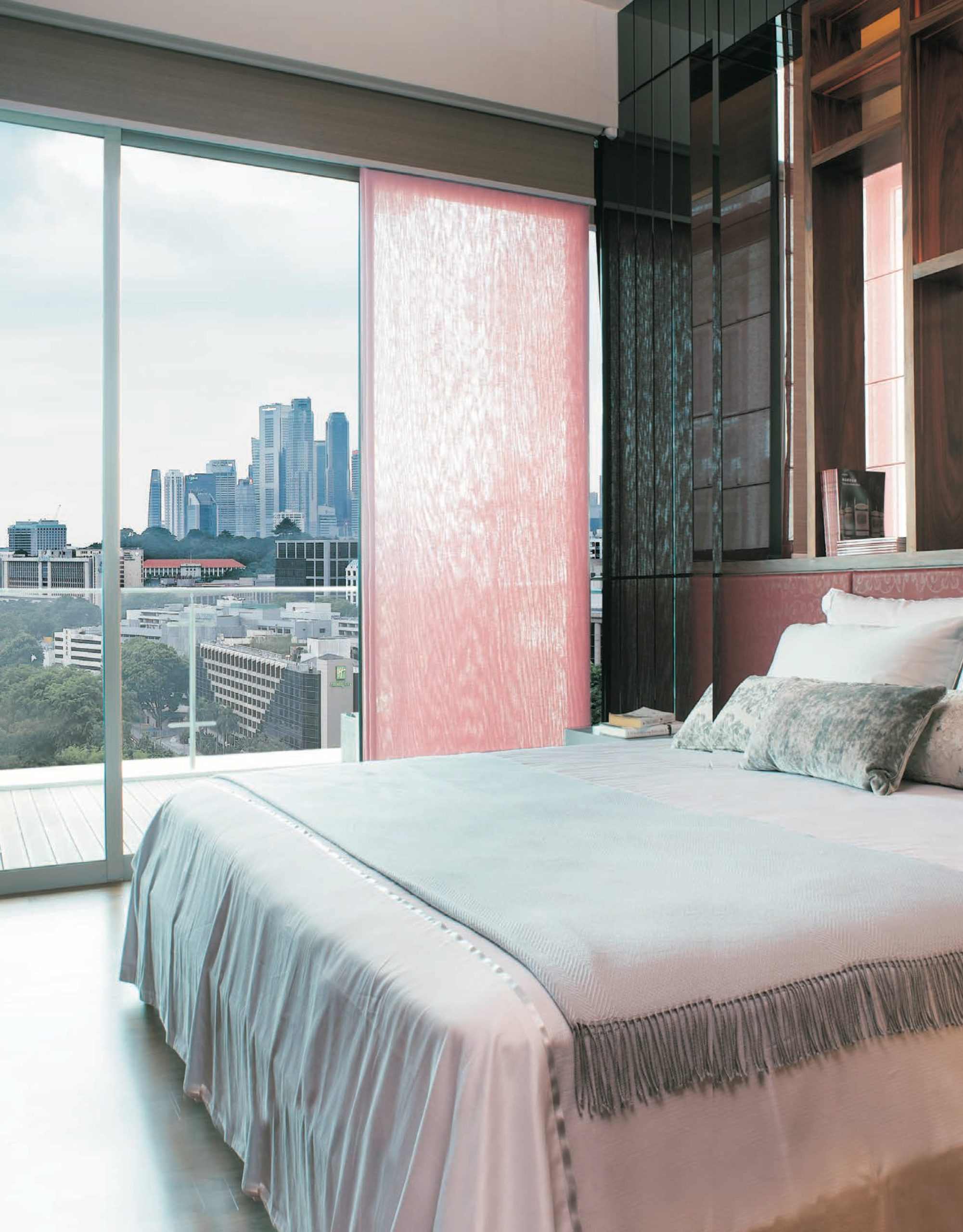 Residences At Emerald Hill 14