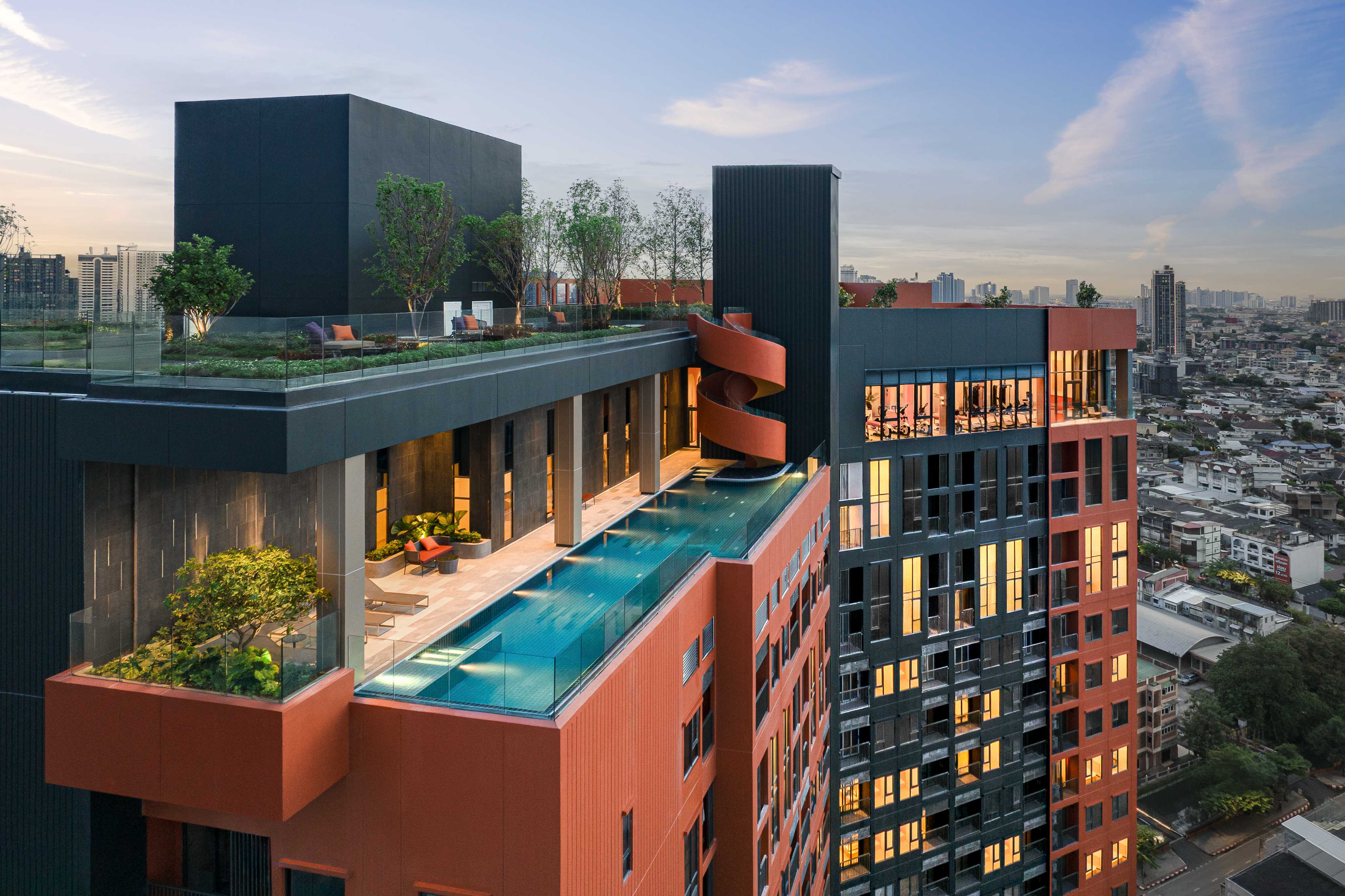 Rooftop amenities
