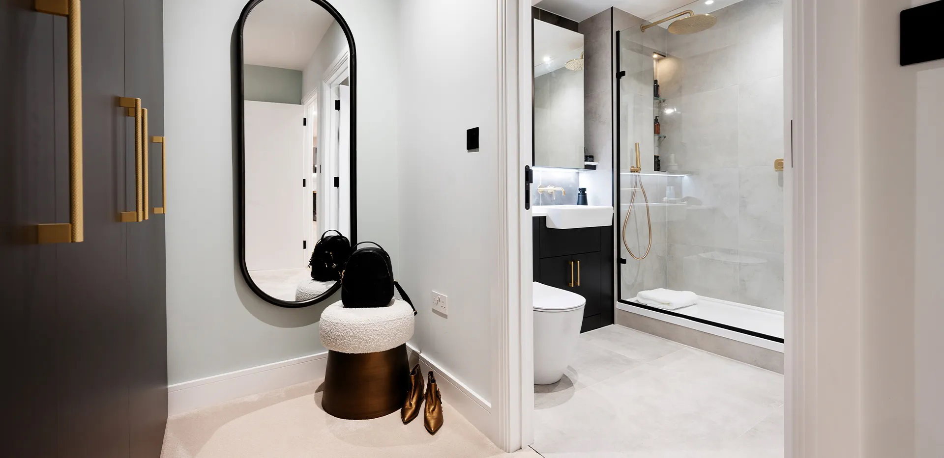 TwelveTrees Park Dressing Area and Bathroom