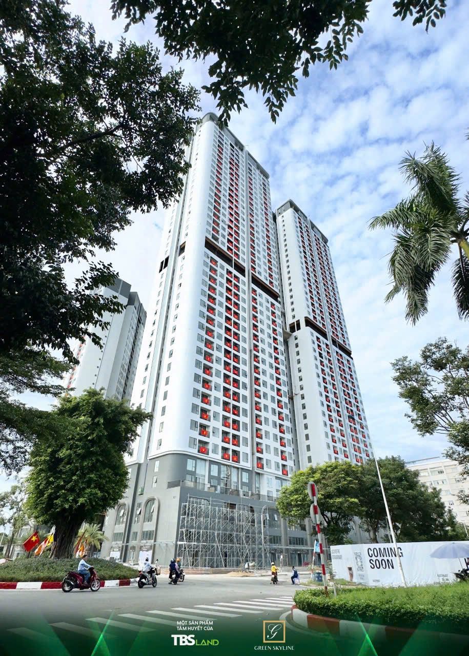 Green Skyline main exterior view