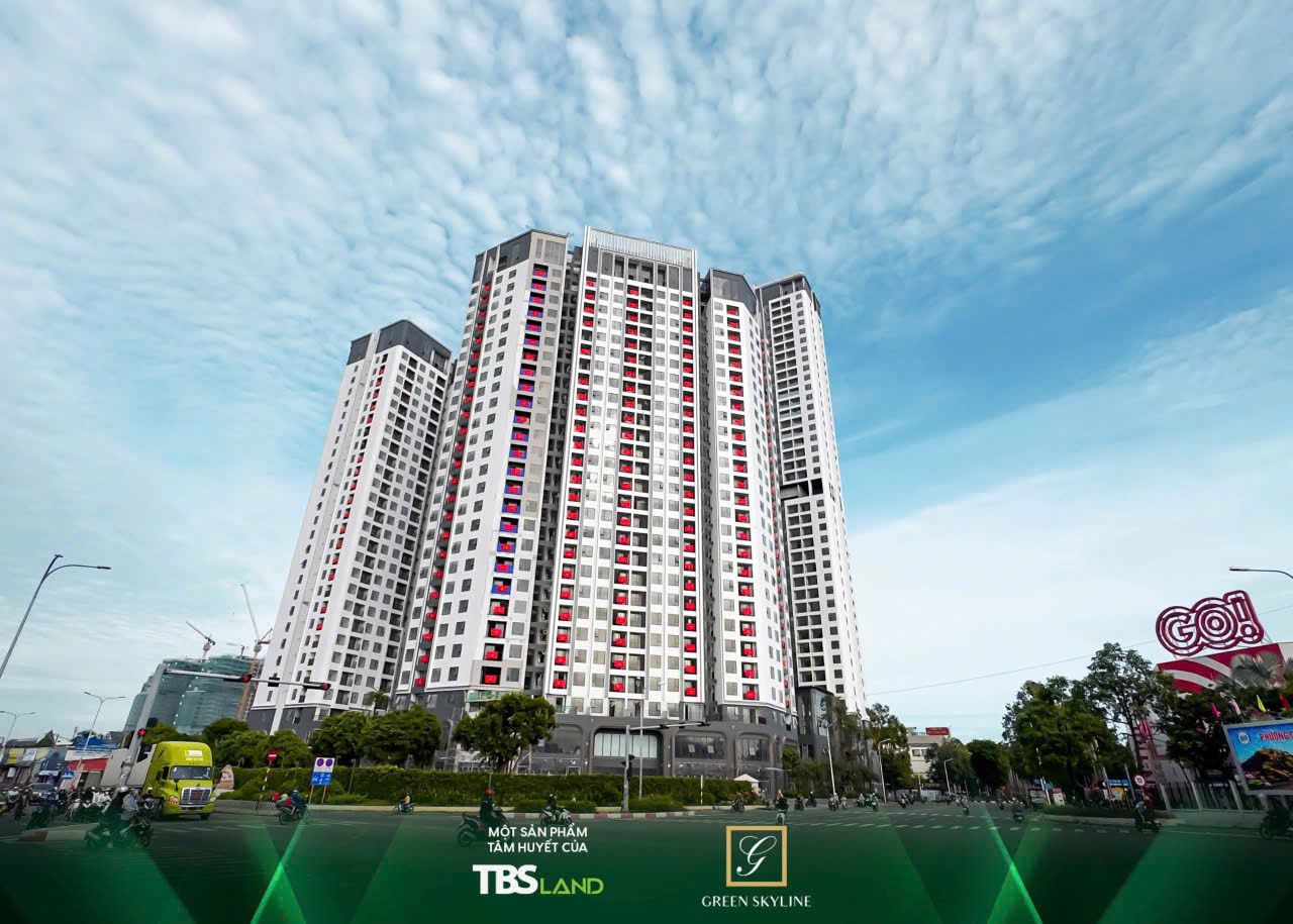 Green Skyline main exterior view